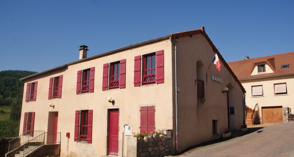 Photo Saint-Bonnet-des-Quarts - La Mairie