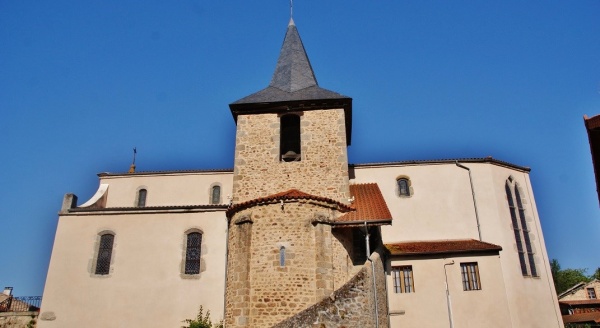 Photo Saint-Bonnet-des-Quarts - L'église