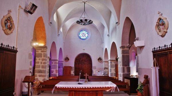 Photo Saint-Bonnet-des-Quarts - Interieure de L'église