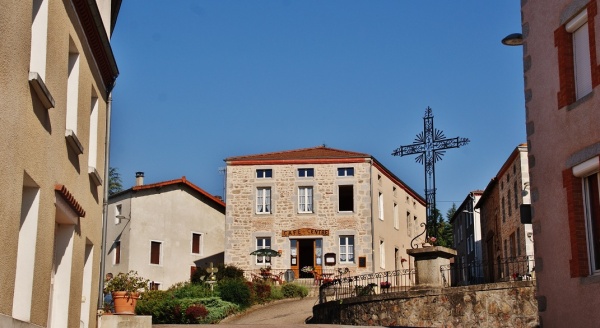 Photo Saint-Bonnet-des-Quarts - La Commune