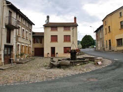 Photo paysage et monuments, Saint-Just-en-Chevalet - La Commune