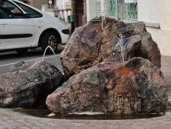 Photo paysage et monuments, Saint-Martin-d'Estréaux - Fontaine