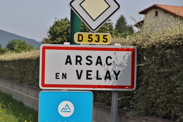 Photo Arsac-en-Velay - Arsac en velay (43700)