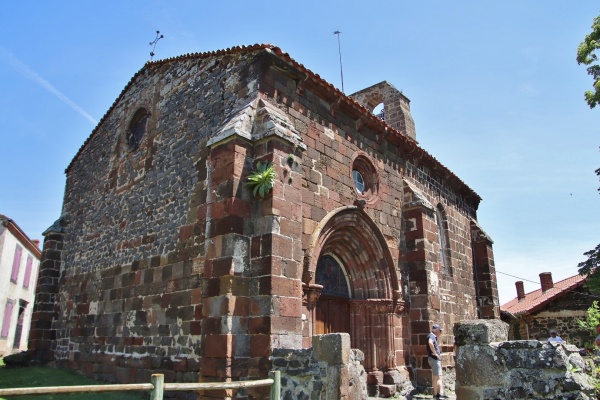 Photo Vissac-Auteyrac - église Sainte Croix