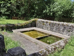 Photo paysage et monuments, Vissac-Auteyrac - le lavoir