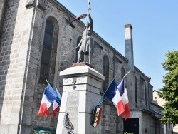 Photo paysage et monuments, Beaux - le monument aux morts