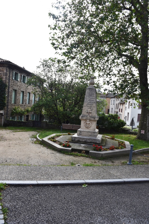 Photo Beauzac - le monument aux morts