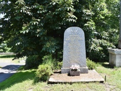 Photo paysage et monuments, Bessamorel - le monument aux morts