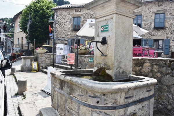 Photo Chamalières-sur-Loire - la fontaine