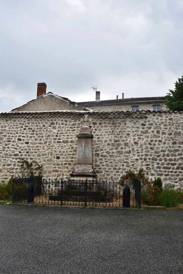 Photo Chomelix - le monument aux morts