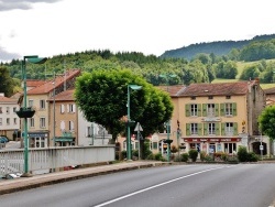 Photo paysage et monuments, Coubon - La Commune