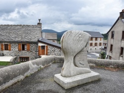 Photo paysage et monuments, Freycenet-la-Tour - le mounment aux morts