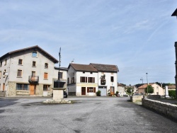 Photo paysage et monuments, Jullianges - le village