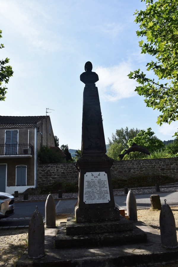 Photo Lavoûte-Chilhac - le monument aux morts