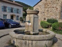 Photo paysage et monuments, Lavoûte-sur-Loire - la fontaine