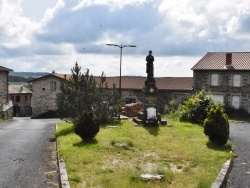 Photo paysage et monuments, Monlet - le monument aux morts