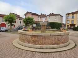 Photo paysage et monuments, Paulhaguet - la fontaine