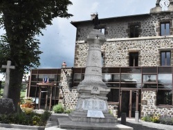 Photo paysage et monuments, Polignac - le monument aux morts