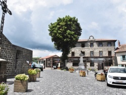 Photo paysage et monuments, Polignac - la mairie