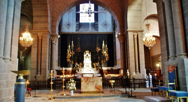 Photo Le Puy-en-Velay - Interieure de L'église