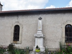 Photo paysage et monuments, Roche-en-Régnier - le monument aux morts