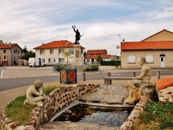 Photo paysage et monuments, Saint-Christophe-sur-Dolaison - La Commune