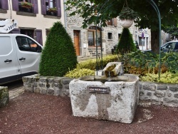 Photo paysage et monuments, Saint-Paulien - la fontaine