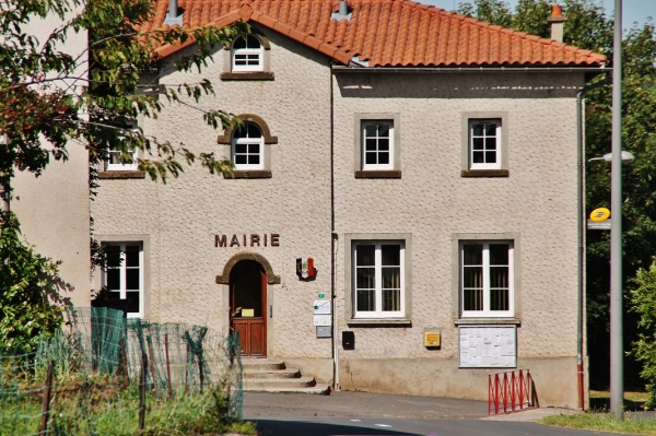 Photo Séneujols - La Mairie