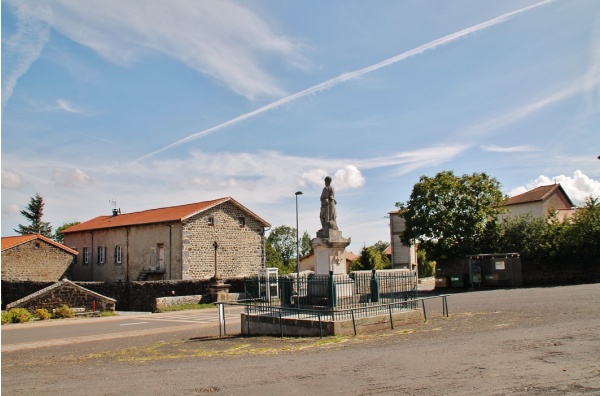 Photo Séneujols - La Commune