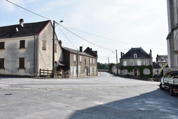 Photo Autry-le-Châtel - le Village