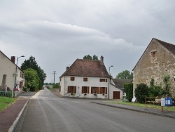 Photo paysage et monuments, Batilly-en-Puisaye - le Village