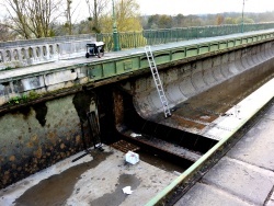 Photo paysage et monuments, Briare - Briare Loiret - Maintenance au pont-Canal.Nov.2014.