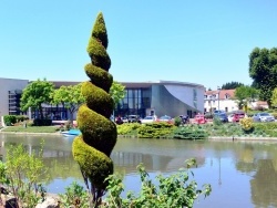 Photo paysage et monuments, Briare - Briare - Vue sur le centre socio-culturel.