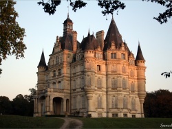 Photo paysage et monuments, Ligny-le-Ribault - château Bonhotel
