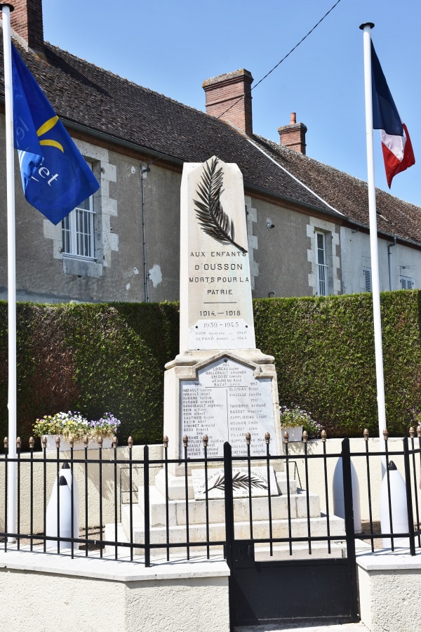 Photo Ousson-sur-Loire - le Monument Aux Morts