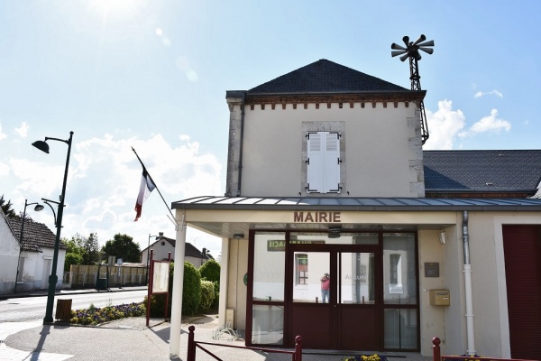 Photo Poilly-lez-Gien - La Mairie