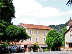 Photo paysage et monuments, Lacave - La Commune