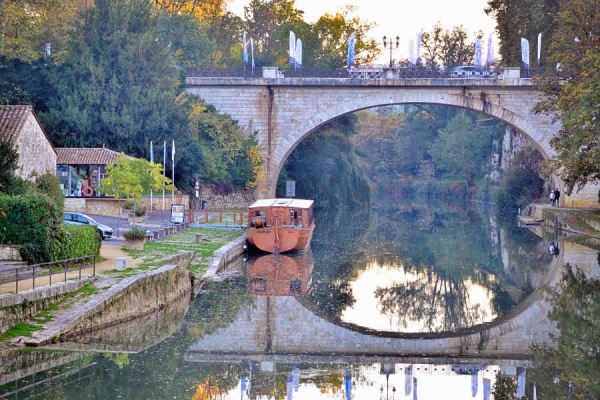 Photo Nérac - Le port de plaisance et le Pont Neuf