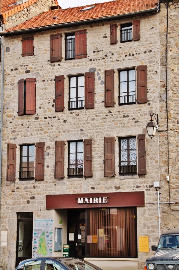 Photo Chambon-le-Château - La Mairie