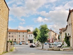 Photo paysage et monuments, Chambon-le-Château - La Commune