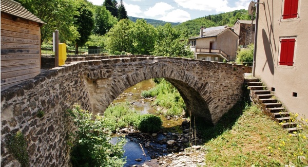 Photo Fraissinet-de-Fourques - La Commune