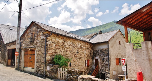 Photo Ispagnac - La Commune ( Faux )