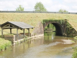 Photo paysage et monuments, Moon-sur-Elle - le lavoir