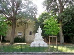 Photo paysage et monuments, Sézanne - statue