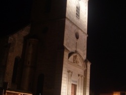 Photo paysage et monuments, Doulaincourt-Saucourt - L'église vue de gauche la nuit