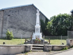 Photo paysage et monuments, Enfonvelle - le monument aux morts