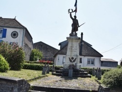 Photo paysage et monuments, Fresnes-sur-Apance - le monument aux morts