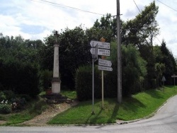 Photo paysage et monuments, Ippécourt - Croix en pierre