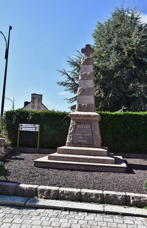 Photo Augan - le Monument Aux Morts