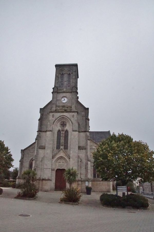 Photo Bréhan - église Notre Dame